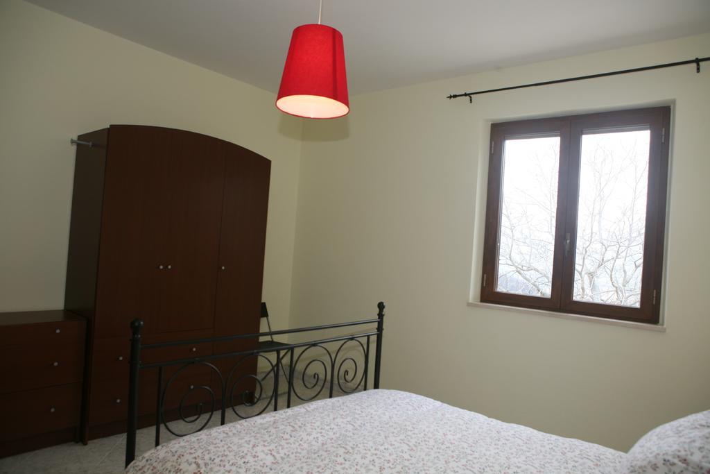 B&B La Collina Degli Ulivi Civitella Del Tronto Εξωτερικό φωτογραφία