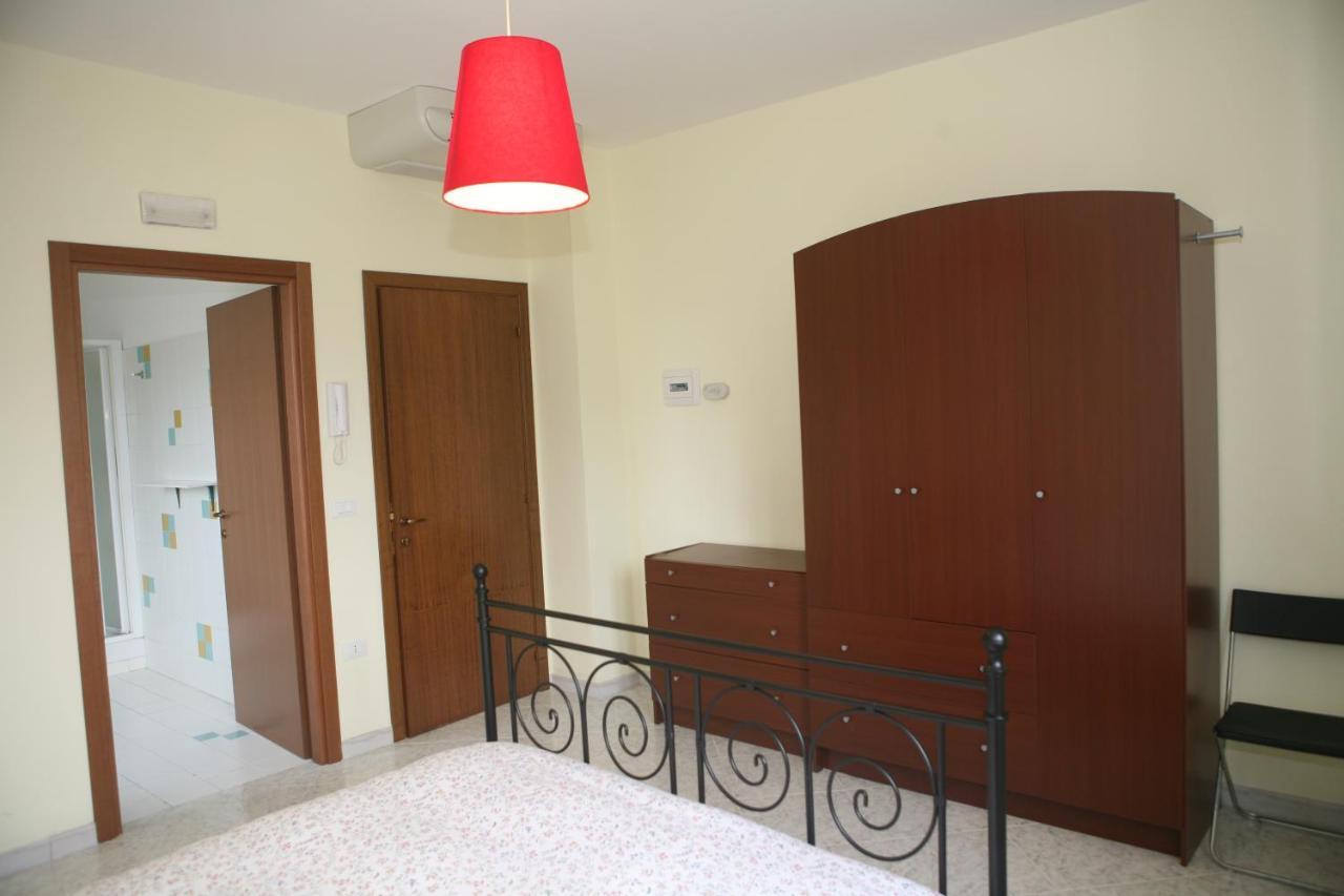 B&B La Collina Degli Ulivi Civitella Del Tronto Δωμάτιο φωτογραφία
